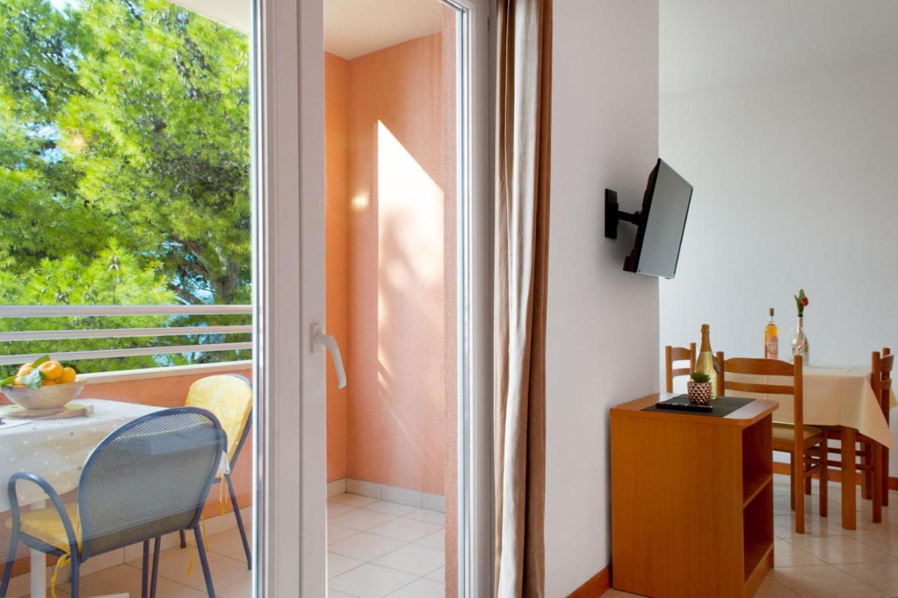 Apartments Promenada - Beachfront Tučepi Dış mekan fotoğraf