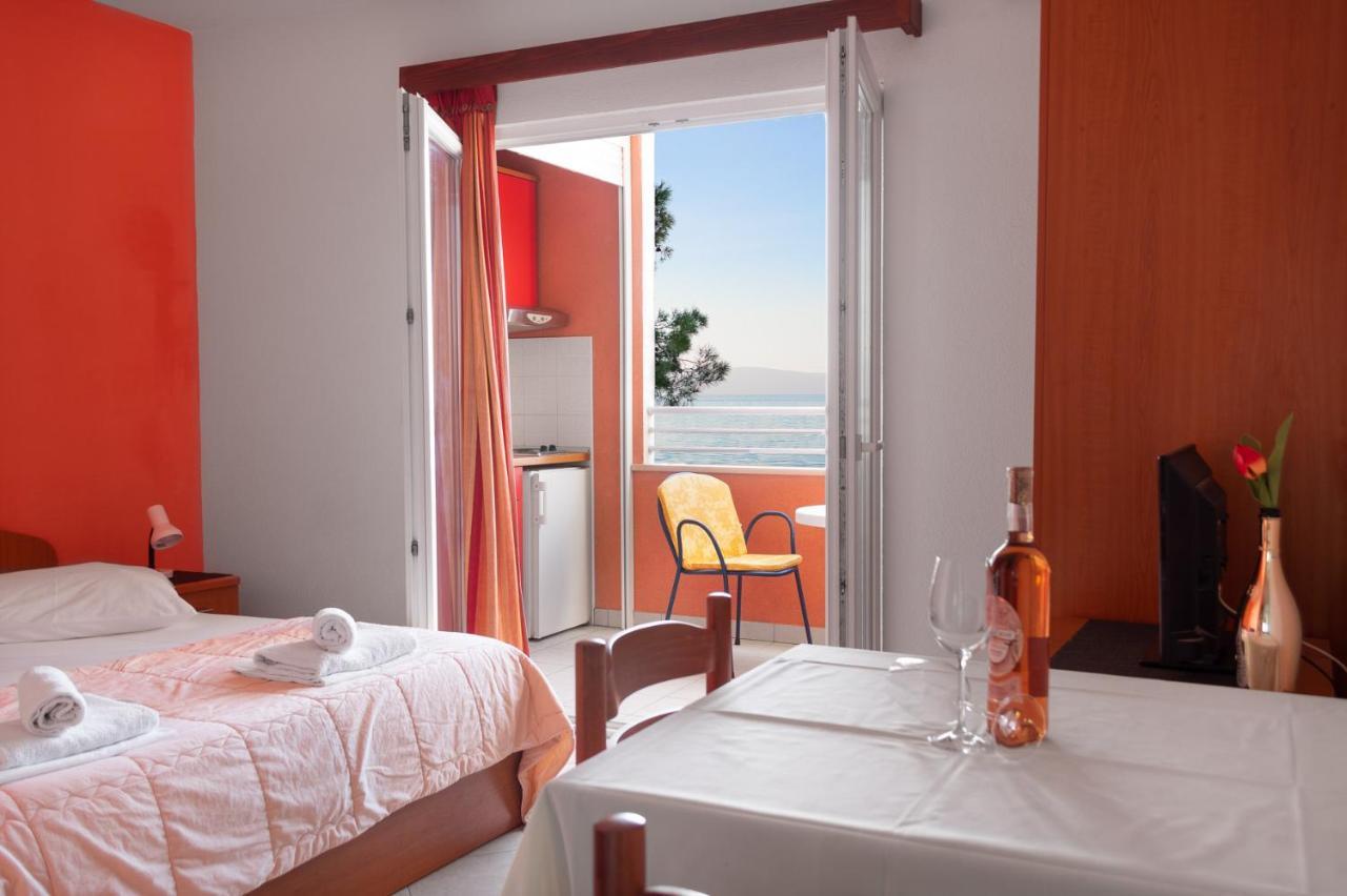 Apartments Promenada - Beachfront Tučepi Dış mekan fotoğraf