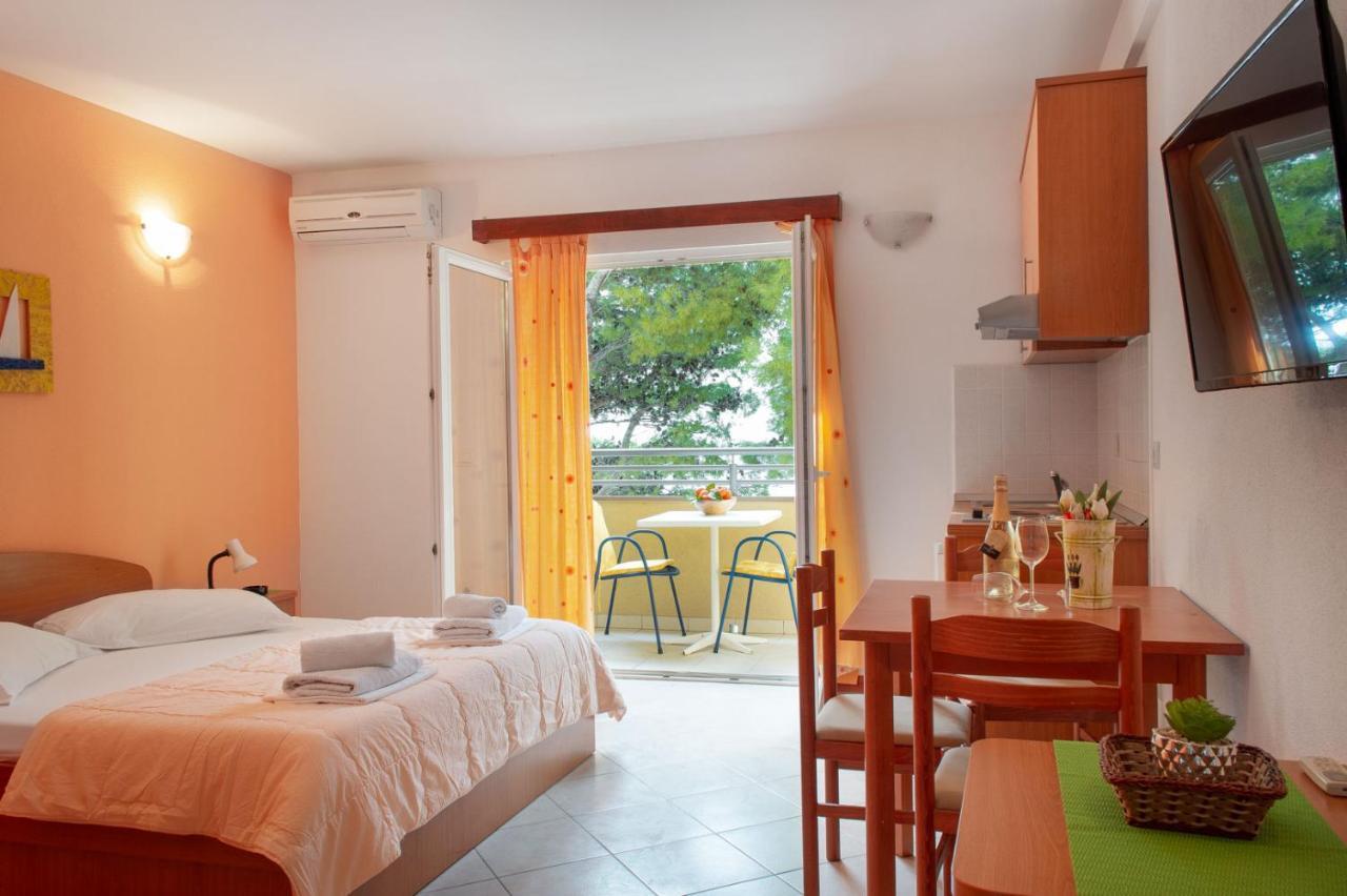 Apartments Promenada - Beachfront Tučepi Dış mekan fotoğraf