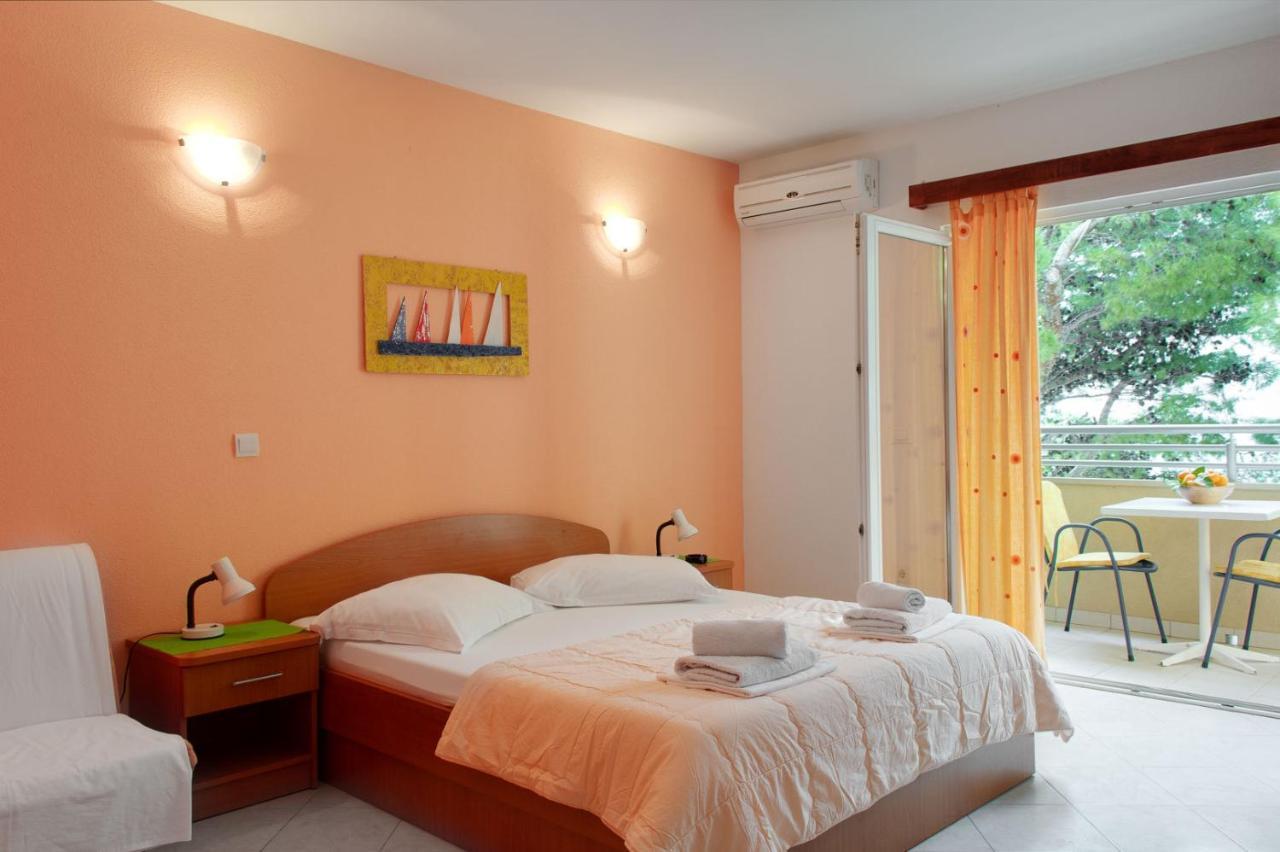 Apartments Promenada - Beachfront Tučepi Dış mekan fotoğraf