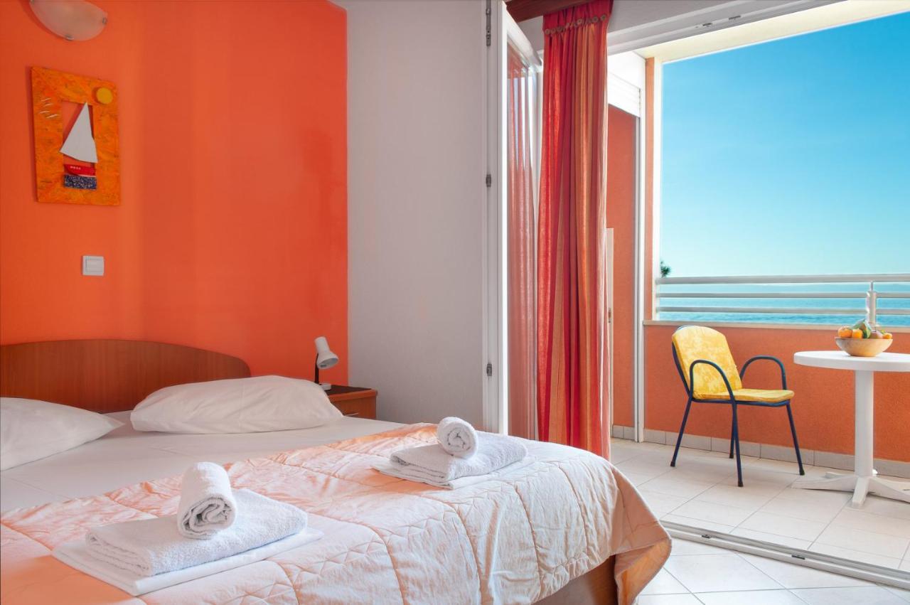 Apartments Promenada - Beachfront Tučepi Dış mekan fotoğraf