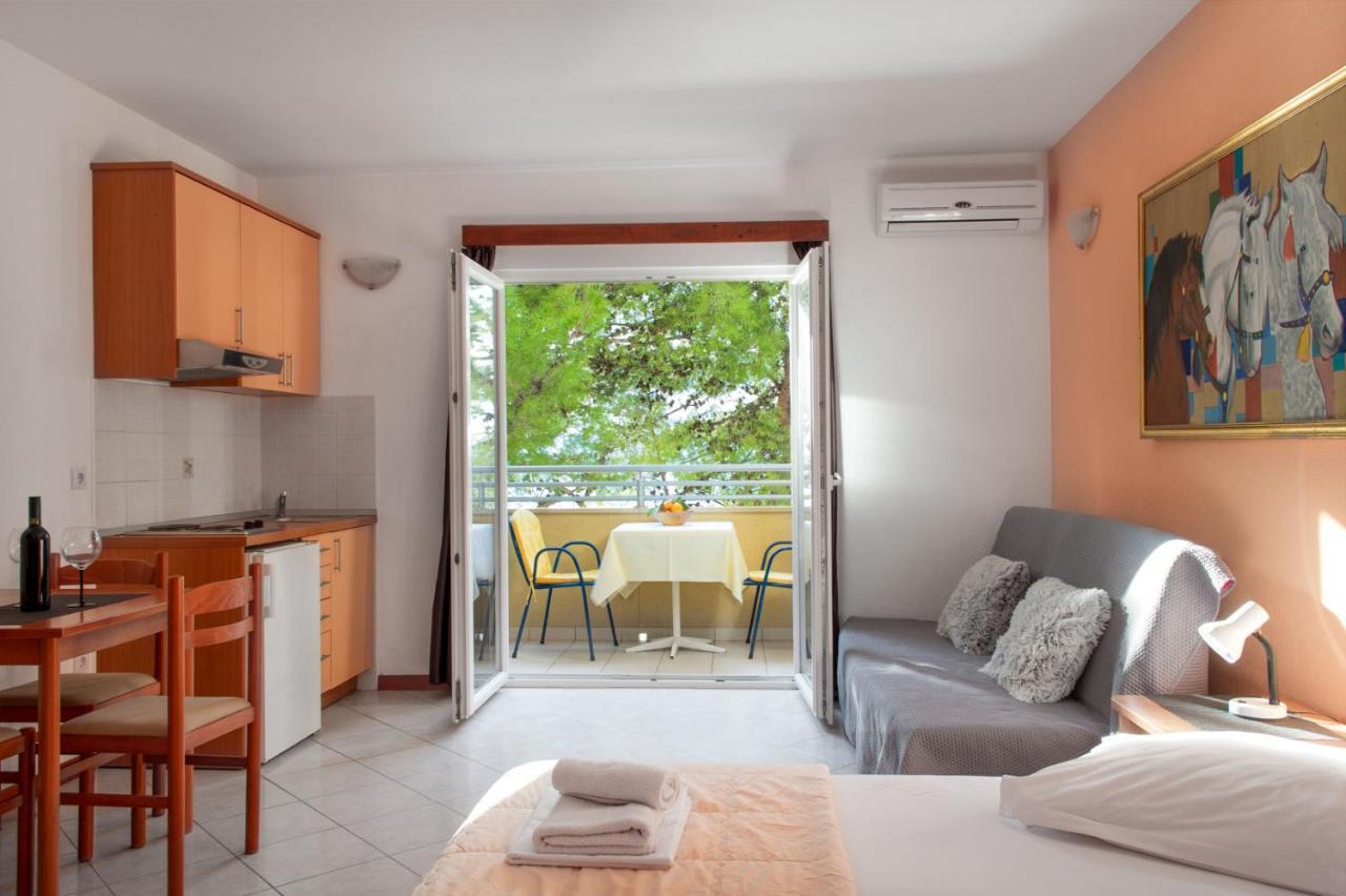Apartments Promenada - Beachfront Tučepi Dış mekan fotoğraf