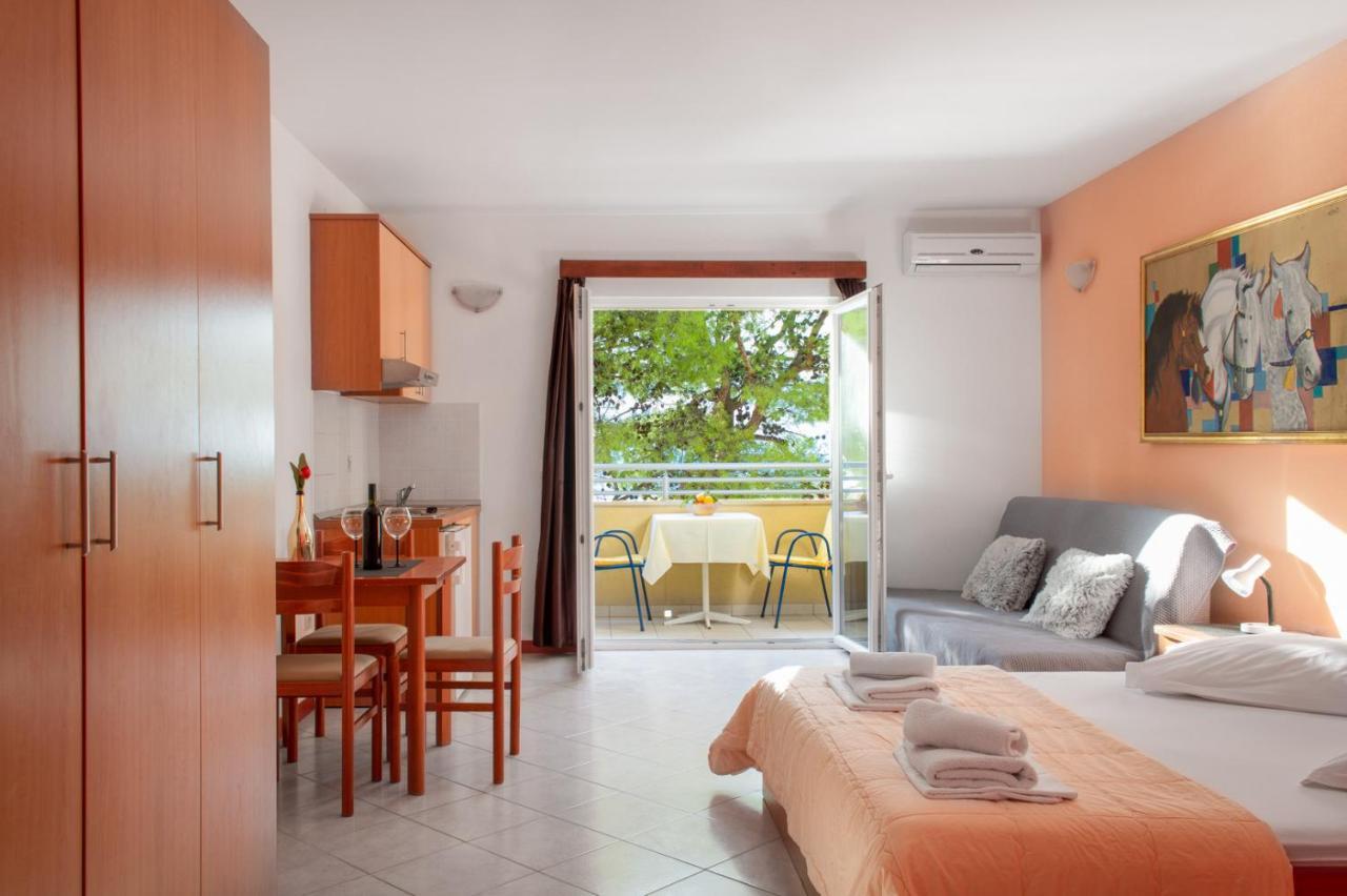 Apartments Promenada - Beachfront Tučepi Dış mekan fotoğraf